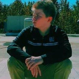 Meet your Posher, Dustin